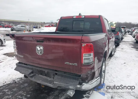 2021 Ram 1500 Big Horn 4X4 5'7 Box z USA, uszkodzony, nr VIN 1C6SRFFT9MN827708